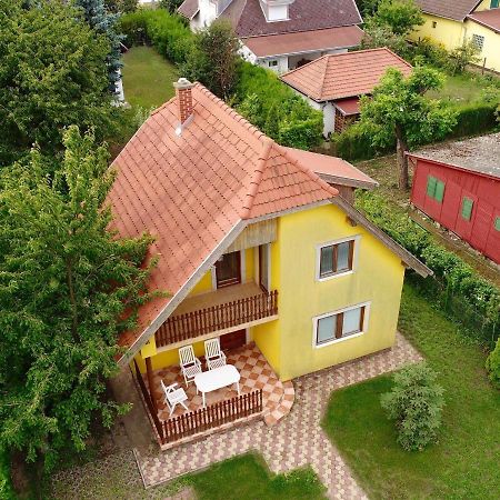 David Apartman Gárdony 외부 사진
